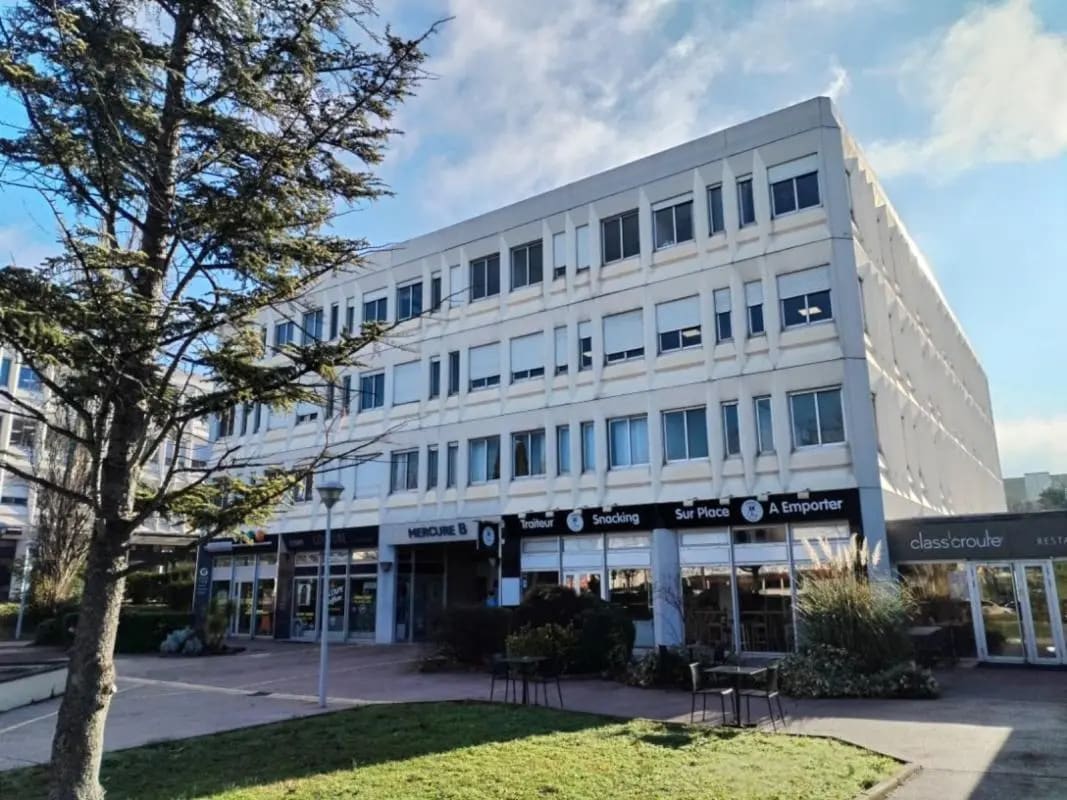 Bureau dans Aix-en-Provence à louer Photo de l’immeuble– Image 1 sur 10