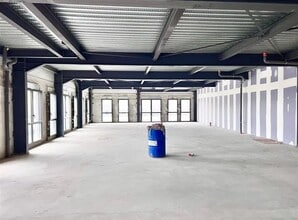 Bureau dans Limas à louer Photo intérieure– Image 1 sur 8