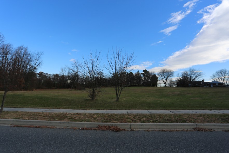 Old Gunpowder Rd, Beltsville, MD à vendre - Photo principale – Image 1 sur 1