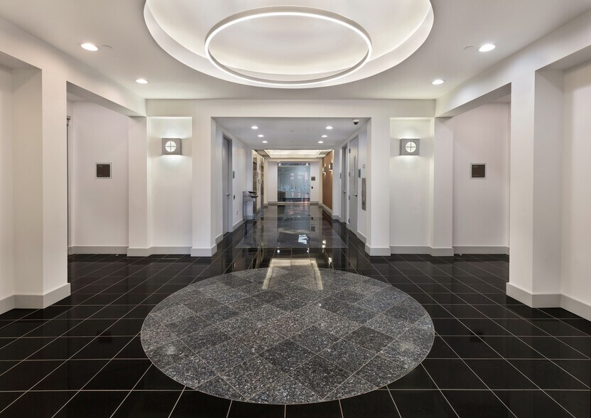 5500 Cherokee Ave, Alexandria, VA à louer - Photo intérieure – Image 3 sur 23