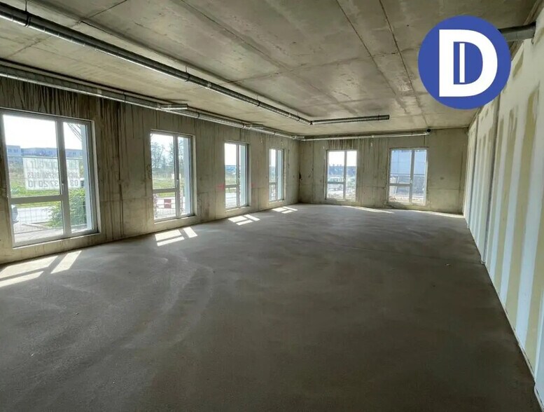 Bureau dans Ars-Laquenexy à vendre - Photo de l’immeuble – Image 3 sur 5