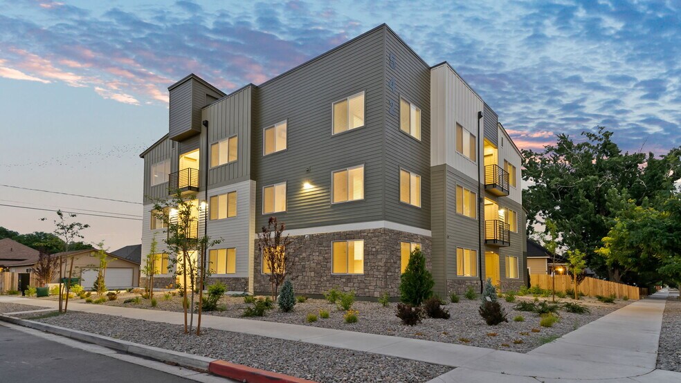 542 7th St, Sparks, NV à vendre - Photo de l’immeuble – Image 3 sur 67