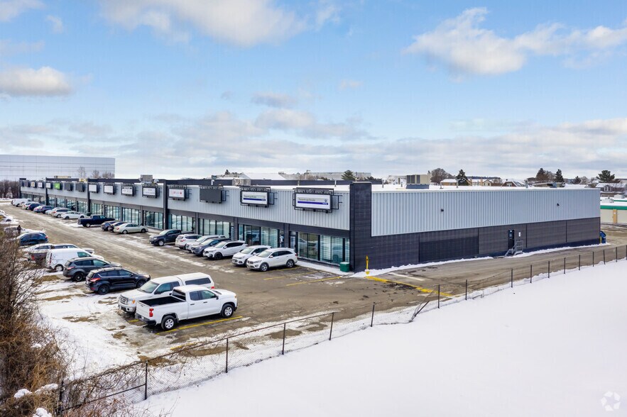1151-1181 Parisien St, Ottawa, ON à louer - Photo de l’immeuble – Image 3 sur 4