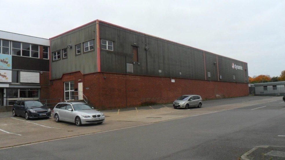 Gladstone Rd, Northampton à louer - Photo de l’immeuble – Image 2 sur 4