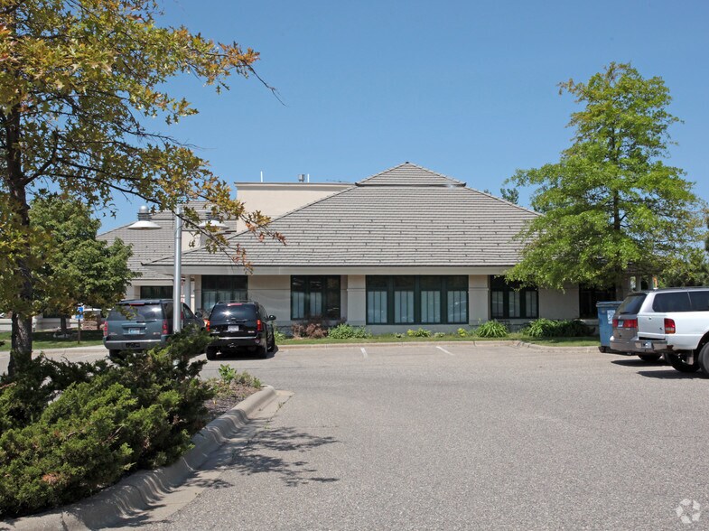 4640 Slater Rd, Eagan, MN à louer - Photo de l’immeuble – Image 2 sur 7