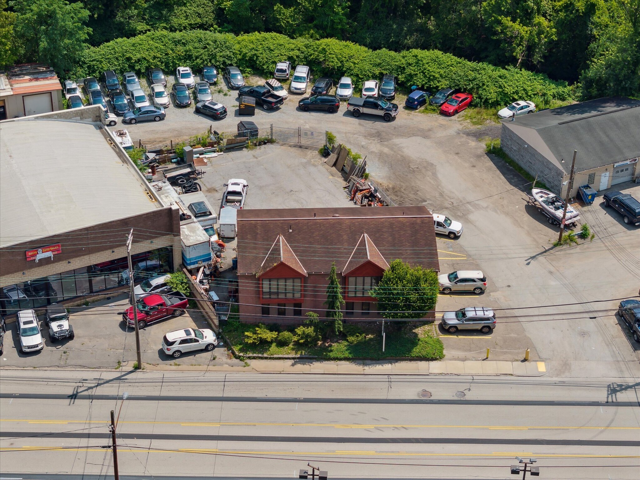 1641 Saw Mill Run Blvd, Pittsburgh, PA à vendre Photo principale– Image 1 sur 43