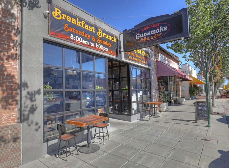 817 E Main St, Santa Paula, CA à vendre - Photo de l’immeuble – Image 3 sur 22