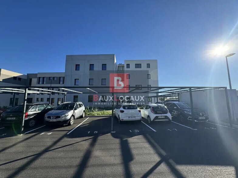 Bureau dans Avignon à vendre - Photo de l’immeuble – Image 3 sur 8