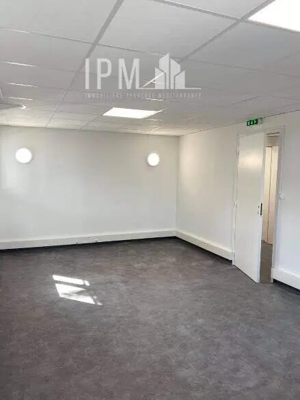 Bureau dans Aubagne à louer - Photo intérieure – Image 1 sur 5