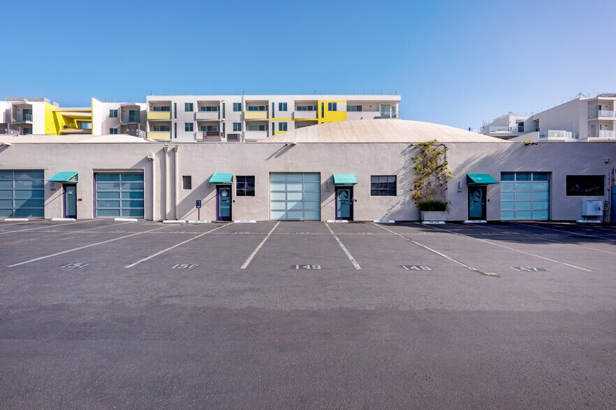 2842-2912 Colorado Ave, Santa Monica, CA à louer - Photo de l’immeuble – Image 2 sur 11