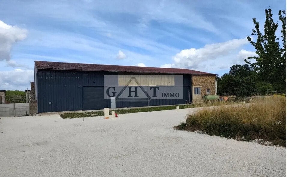 Industriel/Logistique dans Chaumes-en-Brie à louer - Photo de l’immeuble – Image 3 sur 7