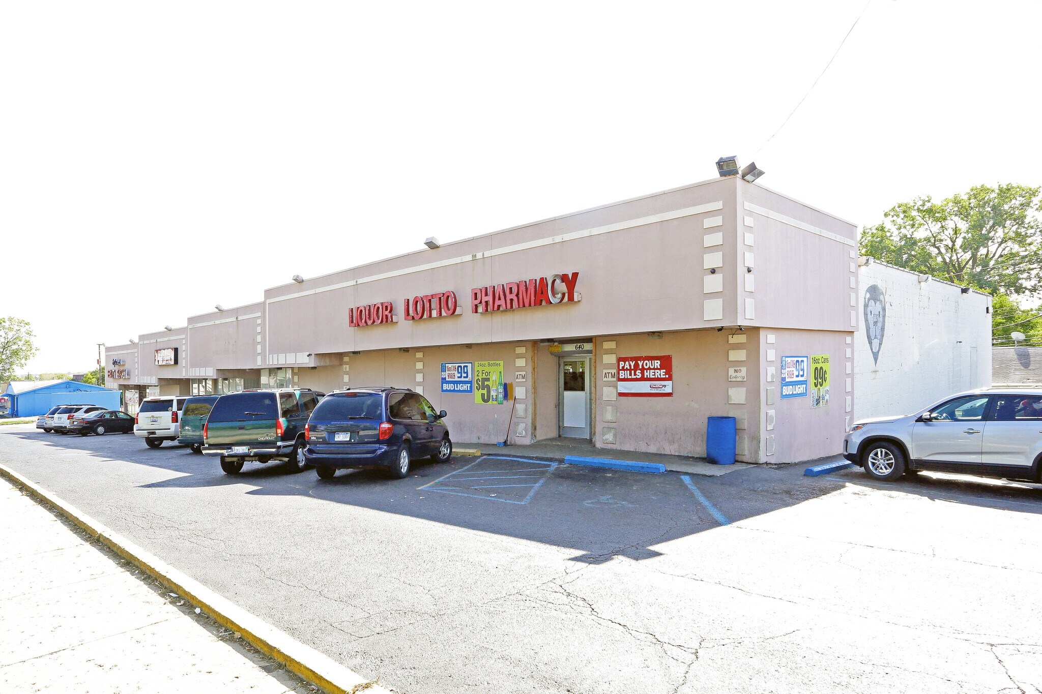 640-660 Auburn Ave, Pontiac, MI à louer Photo principale– Image 1 sur 14