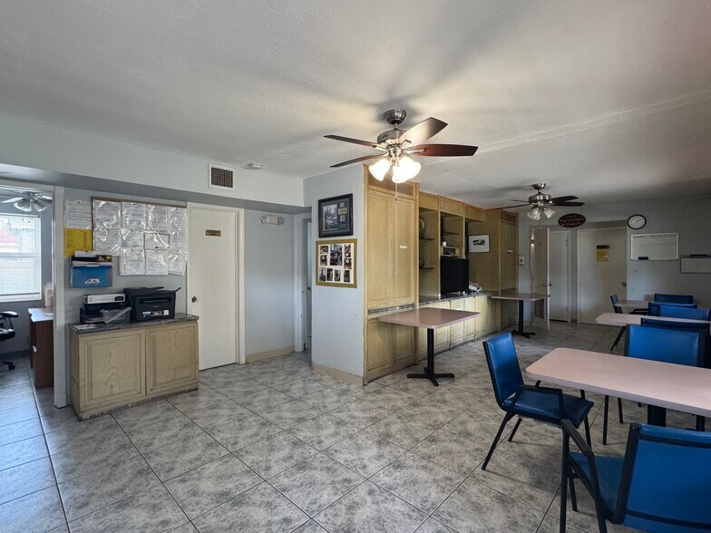1930 Lincoln St, Hollywood, FL à vendre - Photo de l’immeuble – Image 3 sur 18