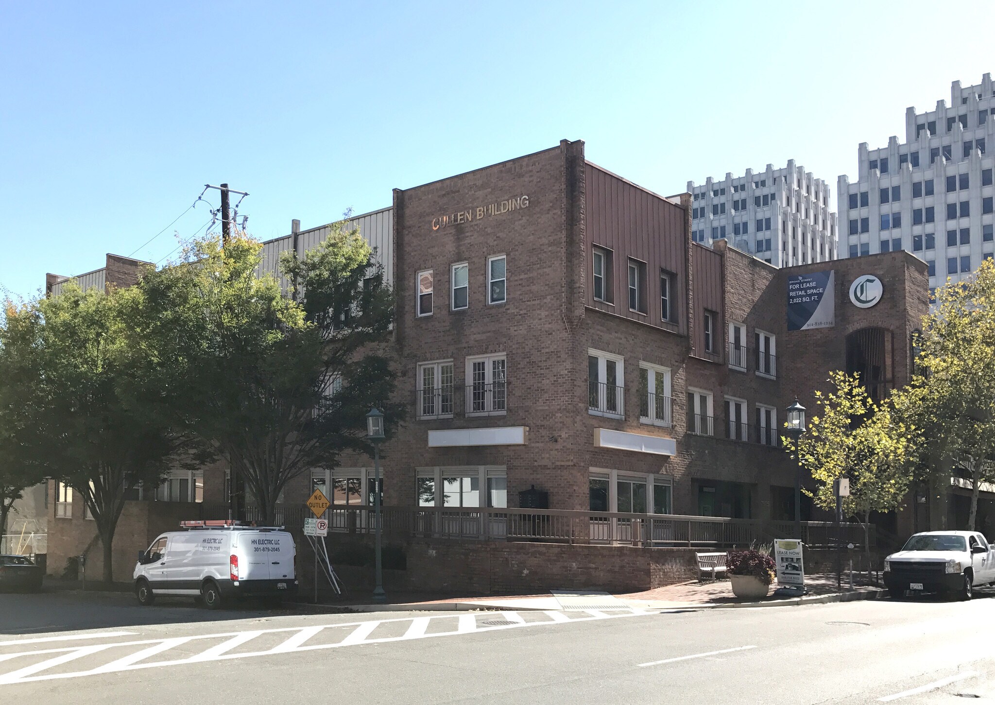 7625 Wisconsin Ave, Bethesda, MD à louer Photo principale– Image 1 sur 8