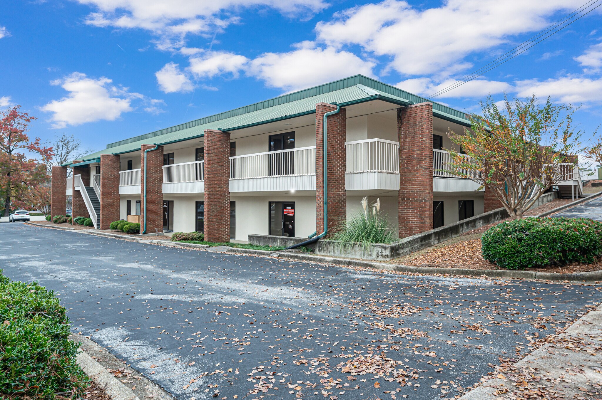 1572 Montgomery Hwy, Birmingham, AL à louer Photo principale– Image 1 sur 26