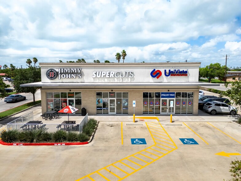 1802 S 77 Sunshine Strip, Harlingen, TX à vendre - Photo de l’immeuble – Image 2 sur 11