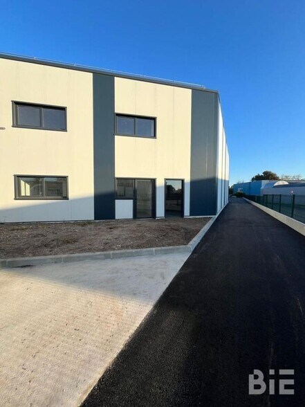 Rue Charles Nungesser, Blanquefort à vendre - Photo de l’immeuble – Image 3 sur 9