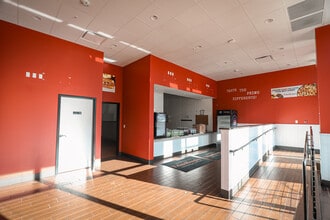 212 SE 1st St, Gainesville, FL à louer Photo intérieure– Image 2 sur 8