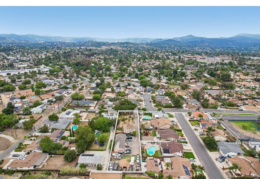 1935 Miller Ave, Escondido, CA à vendre - Photo de l’immeuble – Image 2 sur 4