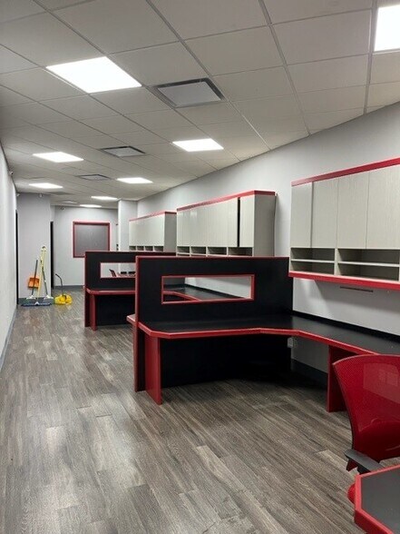 3739-3741 White Plains Rd, Bronx, NY à louer - Photo intérieure – Image 3 sur 17