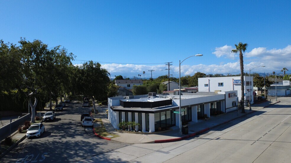 11423 W Washington Blvd, Los Angeles, CA à louer - Photo de l’immeuble – Image 1 sur 9