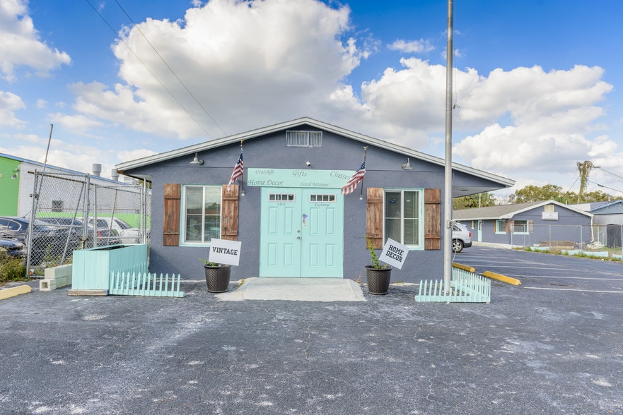 1325 E Altamonte Dr, Altamonte Springs, FL à vendre - Photo principale – Image 1 sur 27