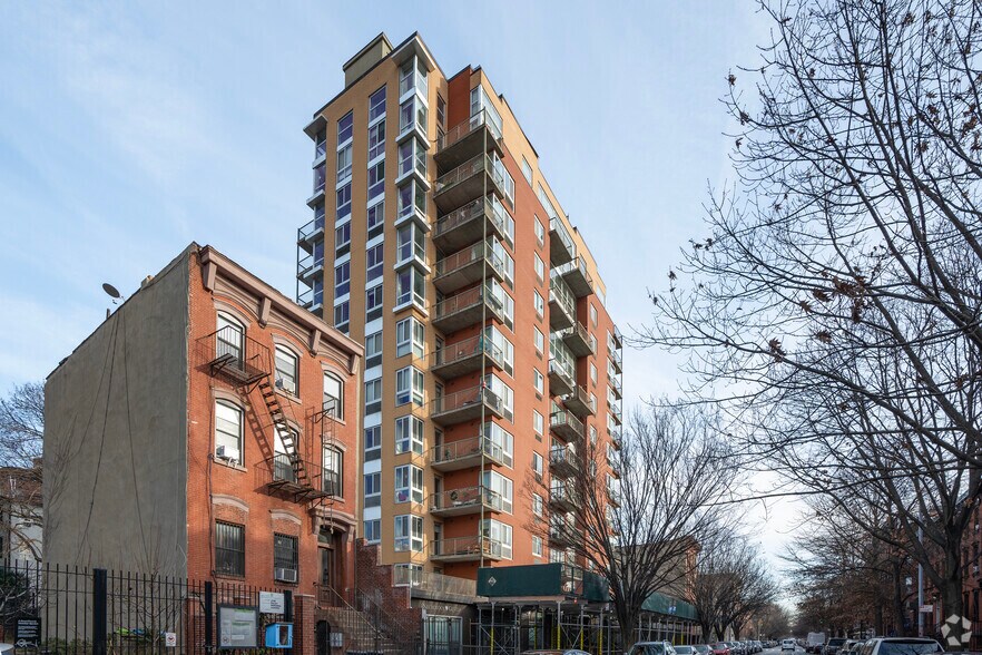 333 Greene Ave, Brooklyn, NY à vendre - Photo principale – Image 1 sur 7