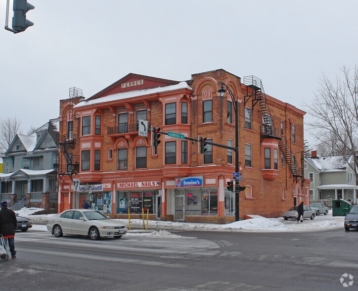 Rochester Apartments portefeuille de 5 biens à vendre sur LoopNet.fr - Photo principale – Image 3 sur 3