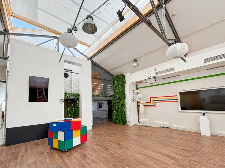 Bureau dans Paris à vendre - Photo de l’immeuble – Image 3 sur 9