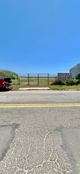52 Browns River Rd, Sayville, NY à vendre - Autre – Image 1 sur 15