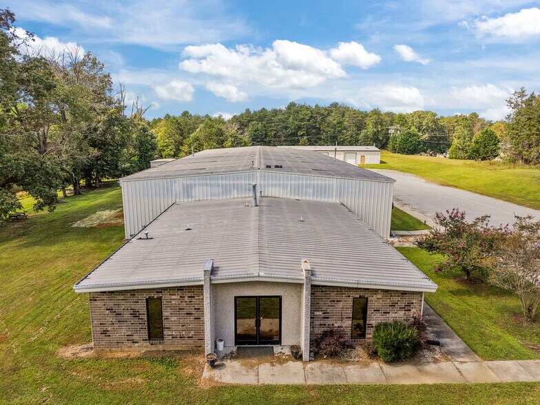 2245 A Air Park Dr, Burlington, NC à louer - Photo de l’immeuble – Image 2 sur 51