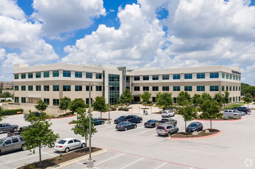 2700 La Frontera Blvd, Round Rock, TX à louer - Photo de l’immeuble – Image 2 sur 9