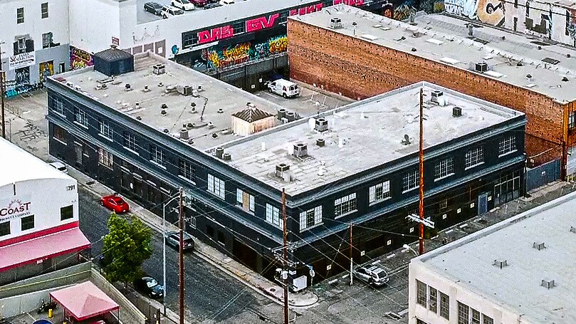 932 Wilson St, Los Angeles, CA à louer Photo de l’immeuble– Image 1 sur 56