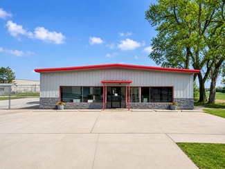 Plus de détails pour 911 W 1st St, Mcpherson, KS - Industriel/Logistique à vendre