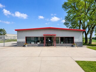 Plus de détails pour 911 W 1st St, Mcpherson, KS - Industriel/Logistique à vendre