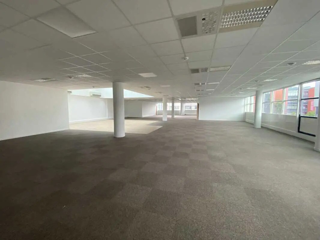 Bureau dans Lyon à louer Photo de l’immeuble– Image 1 sur 1