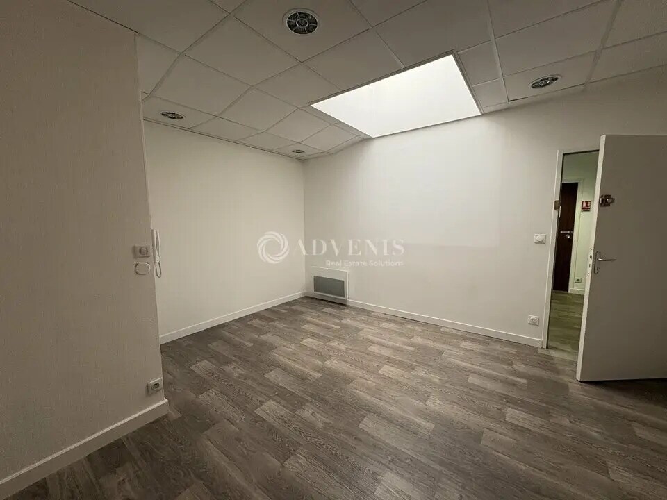 Bureau dans Le Mans à louer Photo de l’immeuble– Image 1 sur 4