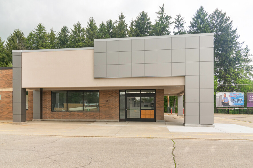 2715 Wilmington Rd, New Castle, PA à louer - Photo principale – Image 1 sur 7