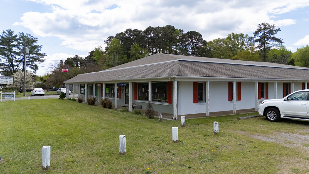 220 Chesapeake Dr, White Stone, VA à vendre - Photo de l’immeuble – Image 3 sur 44