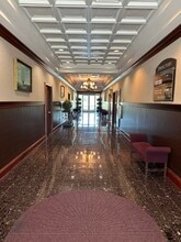 4371 US Highway 17, Orange Park, FL à louer Hall d’entrée– Image 2 sur 27