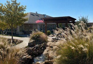 Plus de détails pour 1111 Lone Star, Fort Worth, TX - Santé à vendre