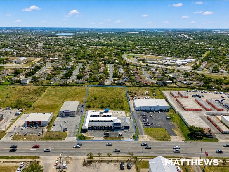 6636 FM 78, San Antonio, TX à vendre - Photo de l’immeuble – Image 2 sur 3