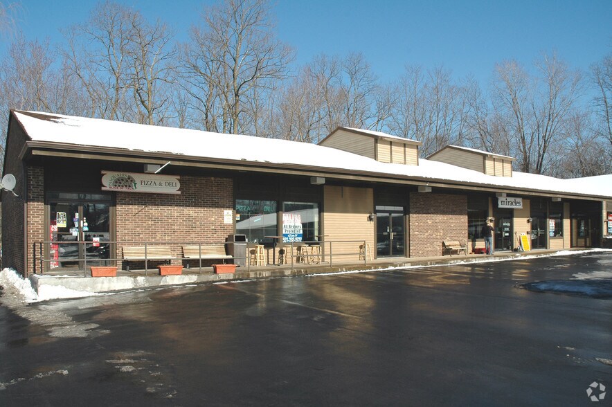 511 E Genesee St, Fayetteville, NY à louer - Photo de l’immeuble – Image 2 sur 7