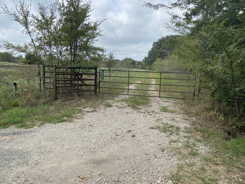 9000 County Road 113, Kaufman, TX à louer - Photo de l’immeuble – Image 3 sur 7