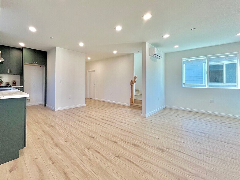 938 E Sandra Ave, Arcadia, CA à vendre - Photo de l’immeuble – Image 3 sur 56