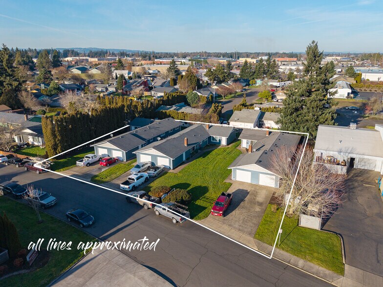 1581 James St, Woodburn, OR à vendre - Photo de l’immeuble – Image 2 sur 41