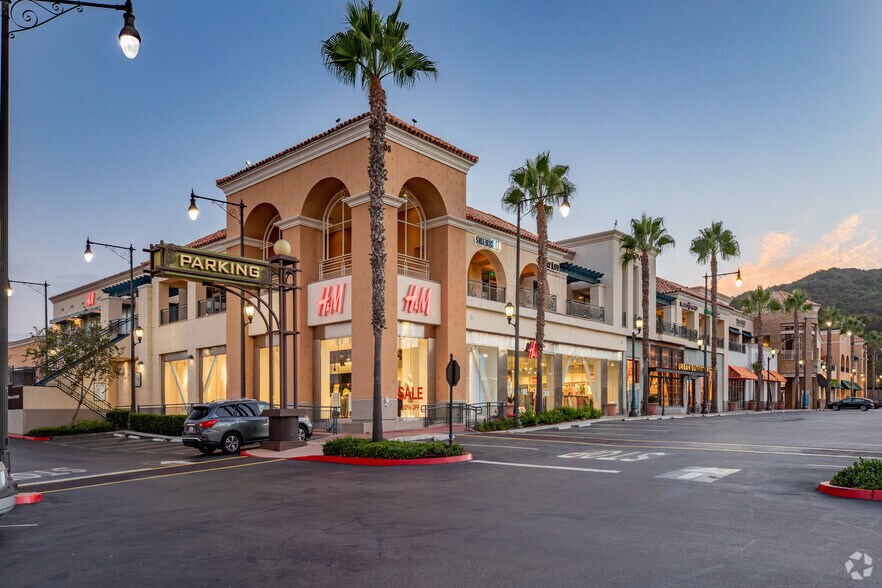 1905 Calle Barcelona, Carlsbad, CA à louer - Photo de l’immeuble – Image 2 sur 12