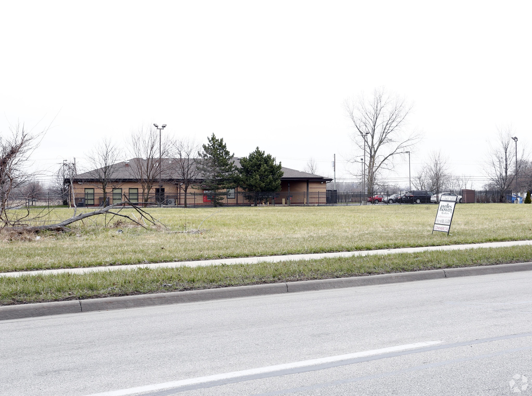 3832, 3862, 3904 AIRPORT HIGHWAY -LAND portefeuille de 3 biens à vendre sur LoopNet.fr Photo principale– Image 1 sur 4