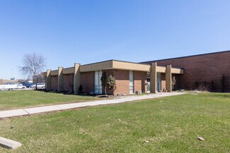 Plus de détails pour 385-387 Carlingview Dr, Toronto, ON - Industriel/Logistique à louer