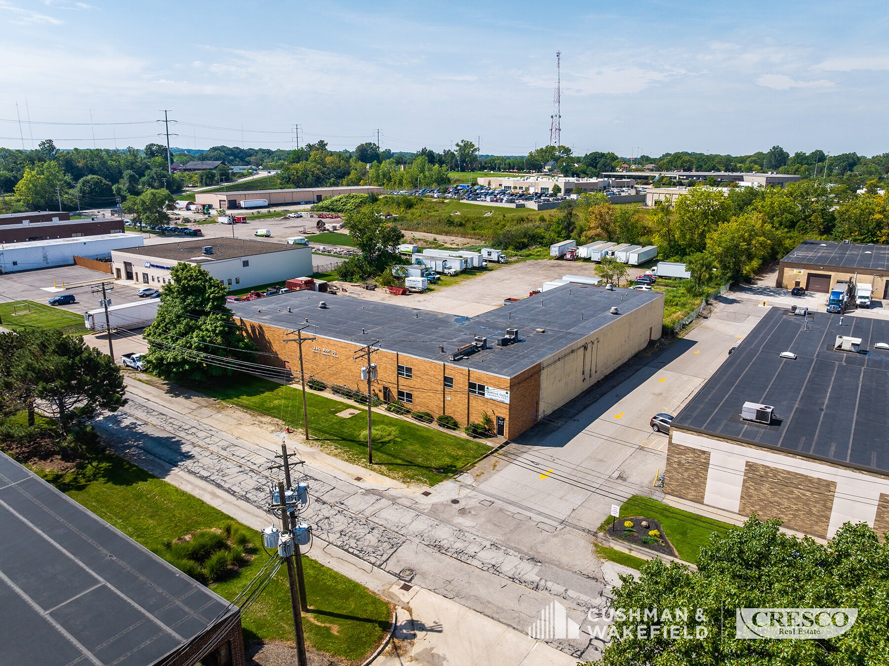 4848 Van Epps Rd, Brooklyn Heights, OH à vendre Photo de l’immeuble– Image 1 sur 9